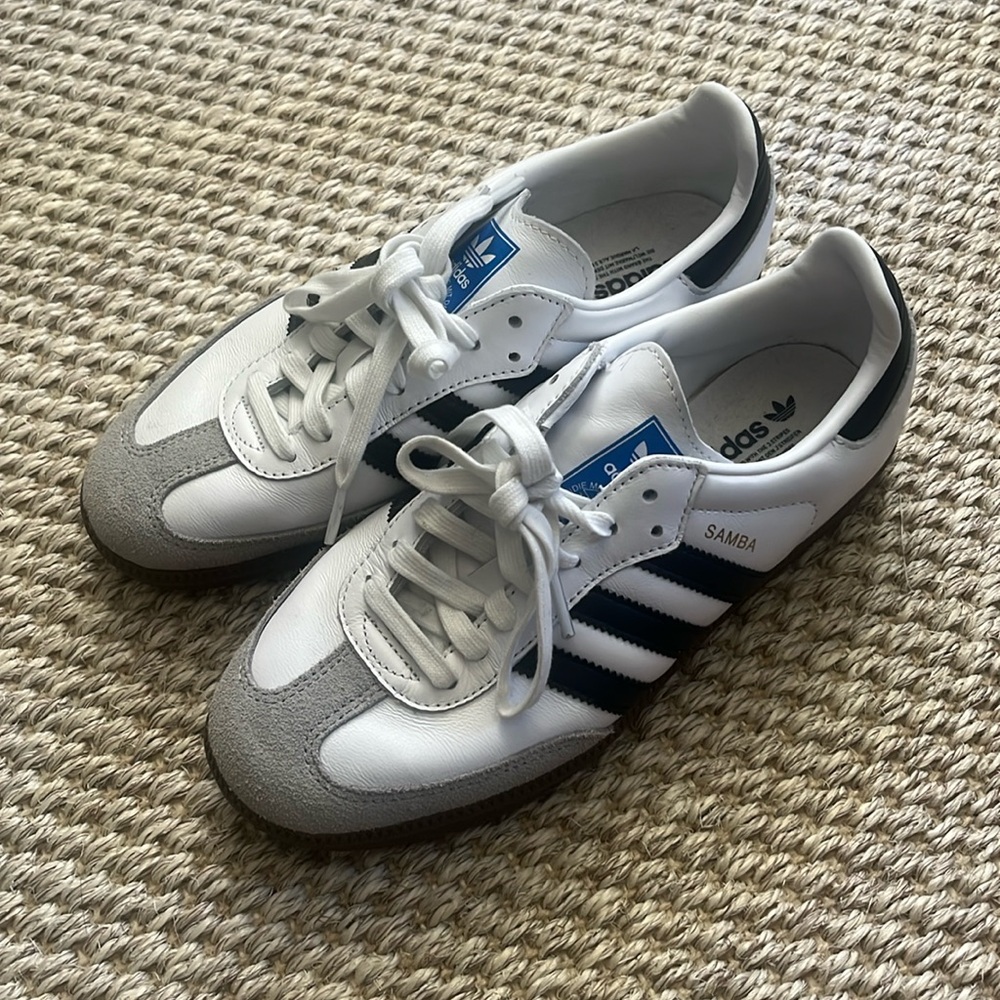 Adidas Sambas - Size US women’s 8 / men’s 6
